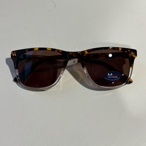 tortoise and crystal clear frame sunglasses
